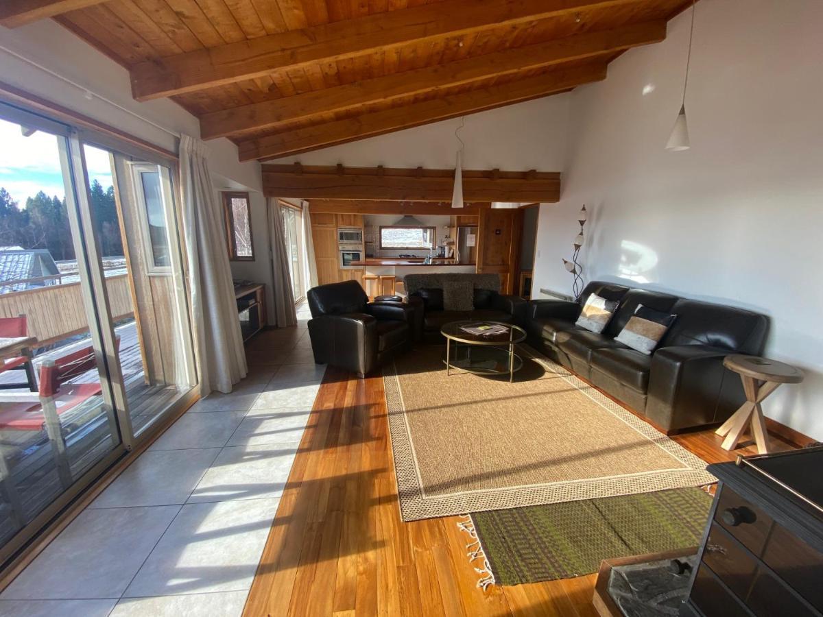 Glacier Rock Lakeview House 레이크 테카포 외부 사진