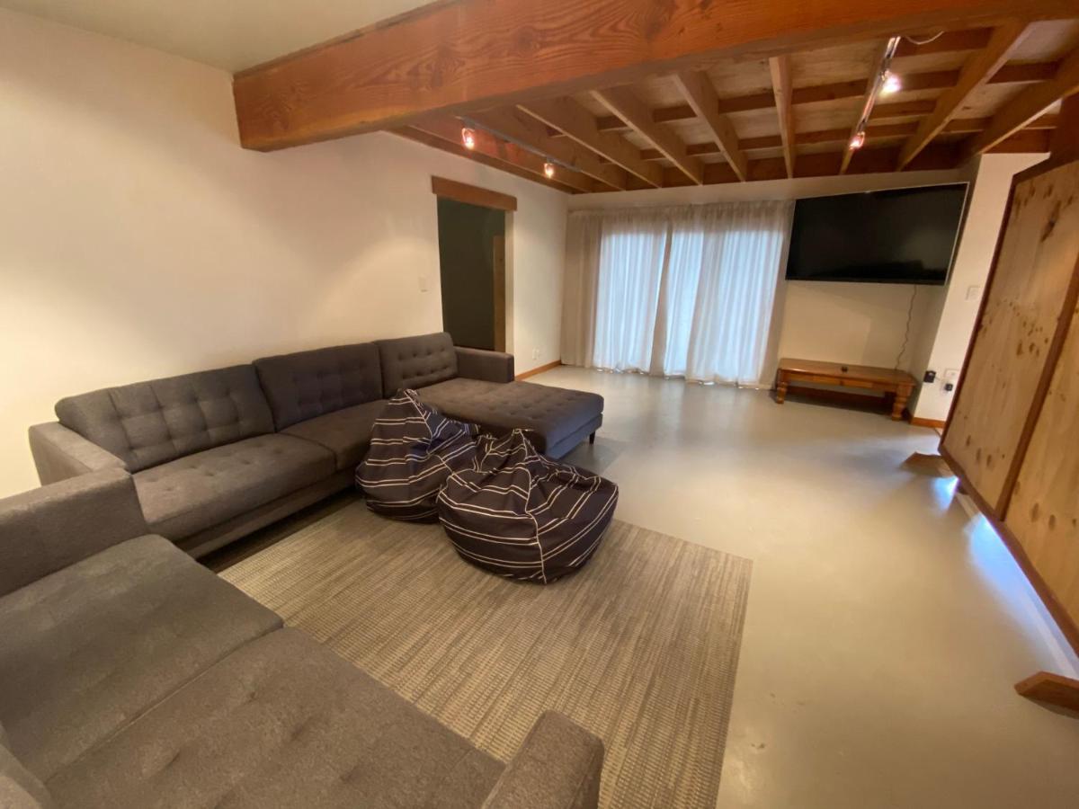 Glacier Rock Lakeview House 레이크 테카포 외부 사진